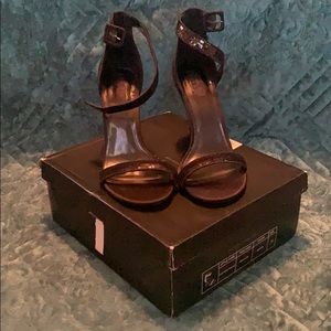 Black sequin heel